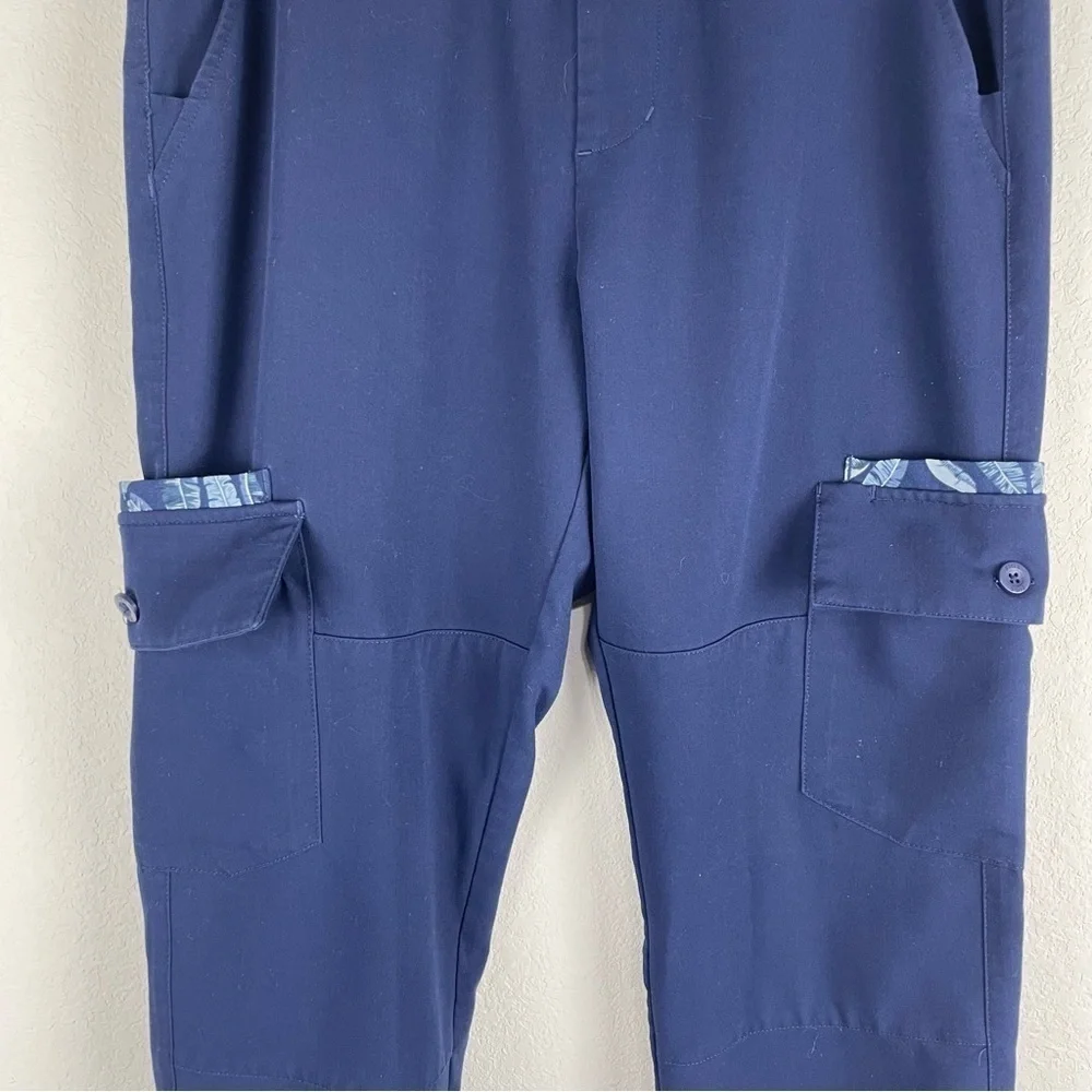 Figs Mens Navy Blue Contrast Print Feather Cargo Scrub Medical Nurse Pants Small